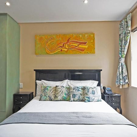 Qurtuba Hotel And Spa Sandown Exterior photo