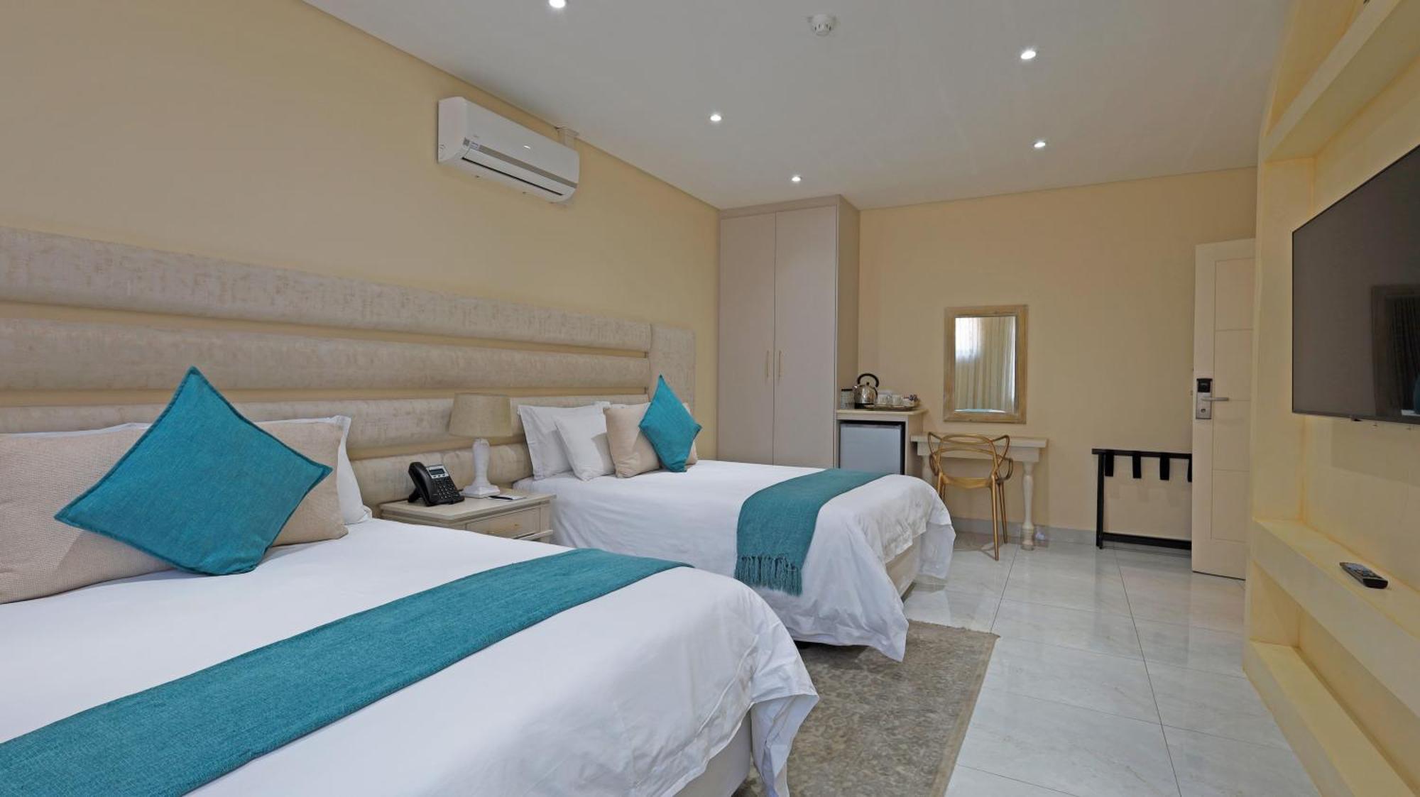 Qurtuba Hotel And Spa Sandown Exterior photo