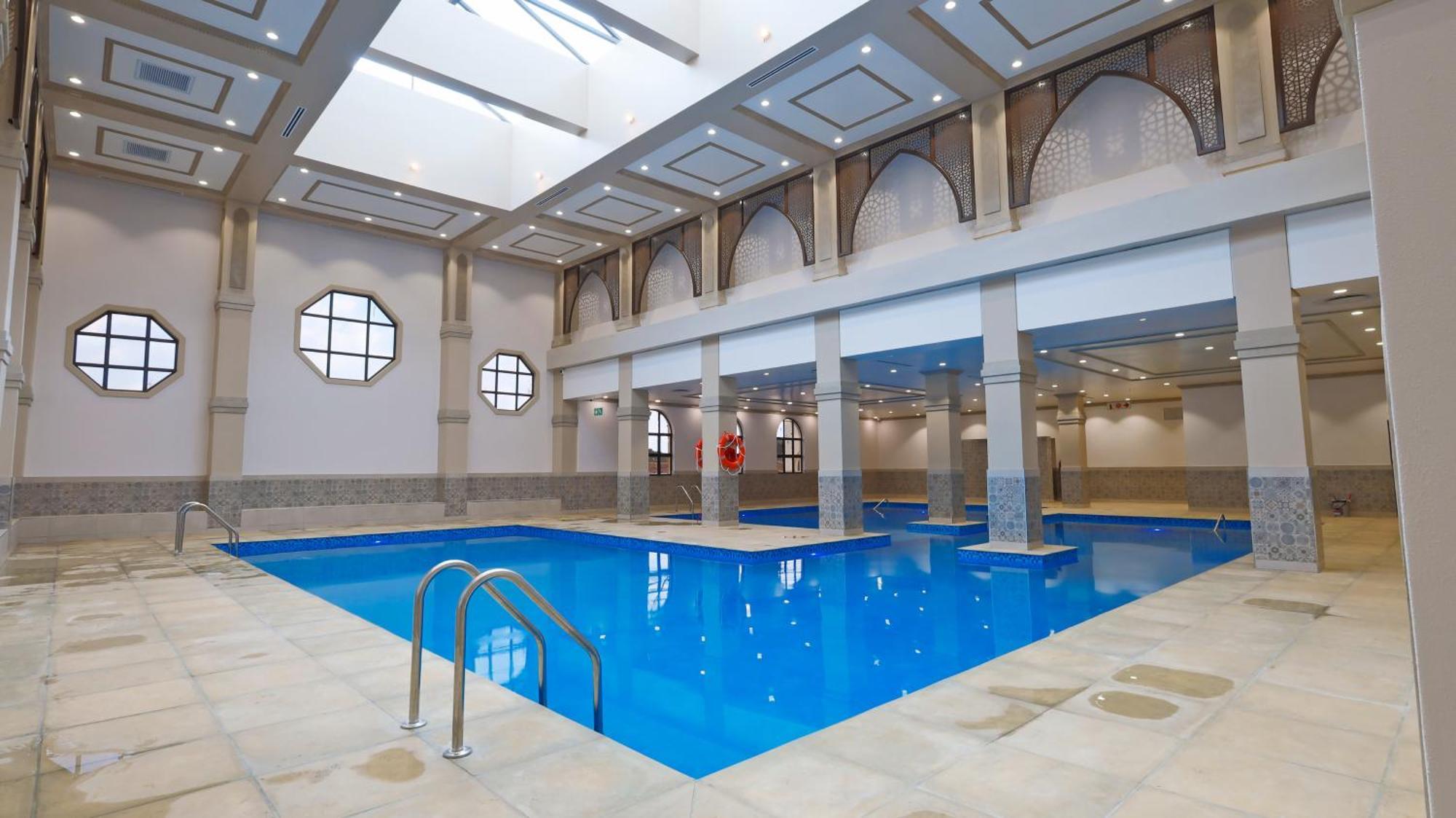 Qurtuba Hotel And Spa Sandown Exterior photo